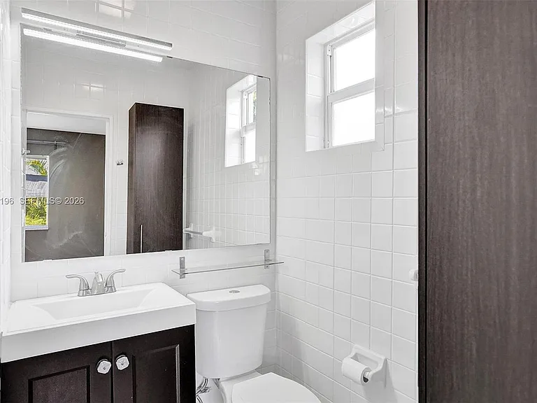 9040 Carlyle Ave — Photo 19
