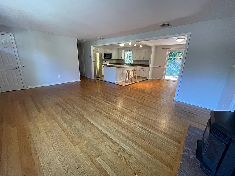 85 Brentwood Dr — Photo 11