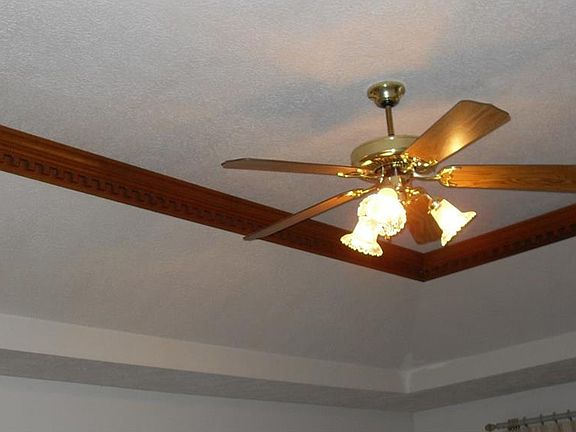 3rd image of 478 Meadow Dr