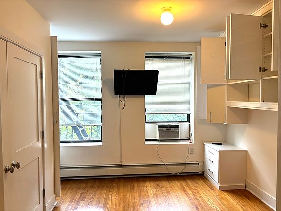 3rd image of 305 W 150th St APT 404