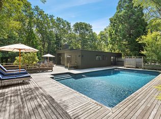 18 Shorewood Dr, East Hampton, NY 11937