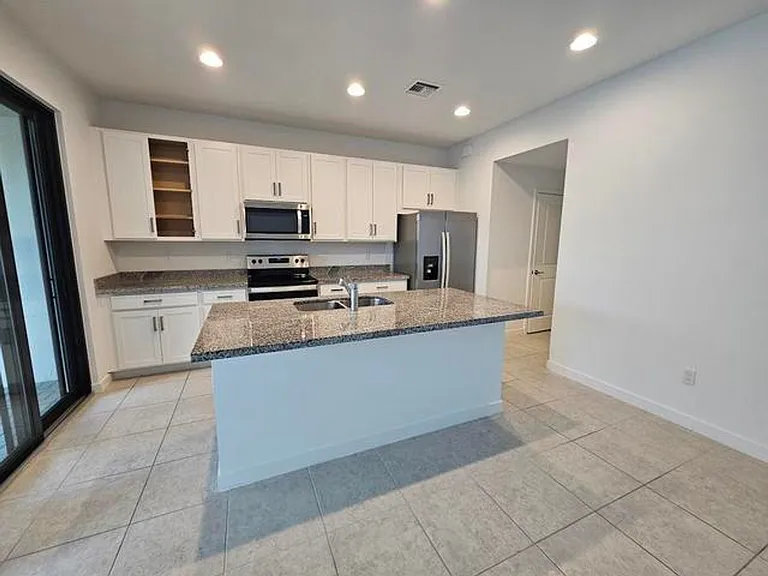 8641 Antarus Dr — Photo 1