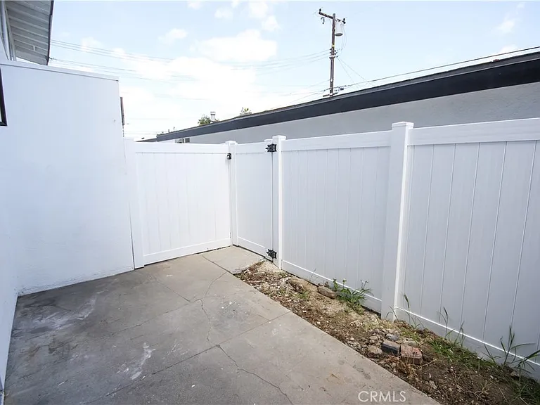 2709 S Baker St #C — Photo 27