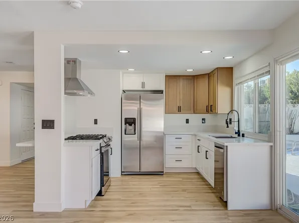 3846 Valley Meadow Dr, Las Vegas, NV 89120