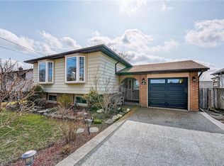 9 Sidare Ct, Grimsby, ON L3M 4E8
