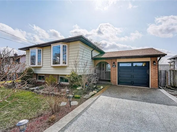 9 Sidare Ct, Grimsby, ON L3M 4E8