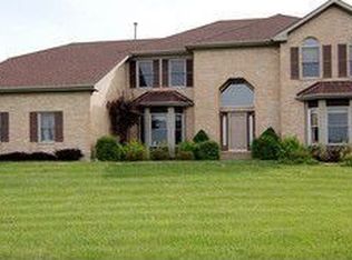 6N317 Palomino Dr, St Charles, IL
