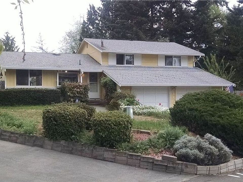 1st image of 2388 NE Windsor Ct