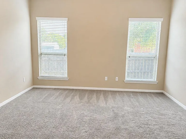 187 Chering Dr — Photo 15