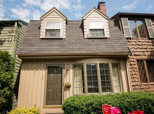 73 Elm St, Marblehead, MA 01945