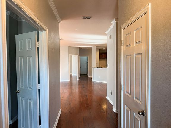 2nd image of 5016 Rushden Rd
