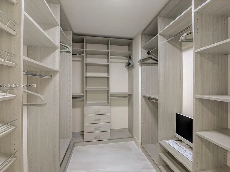 600 Three Islands Blvd #403 — Photo 19