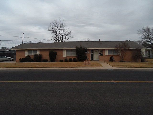 1st image of 2100 E Crescent Dr