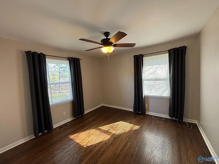 2803 Hester Ln NW — Photo 14