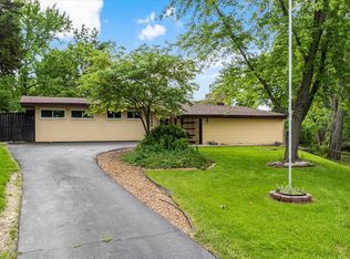 1542 Fournier Dr, Saint Louis, MO