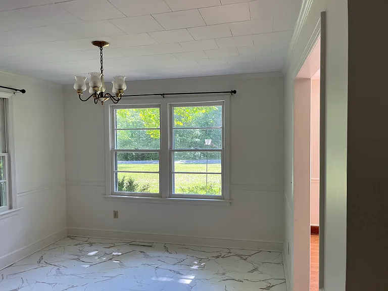 Sparrow Springs Rd — Photo 14