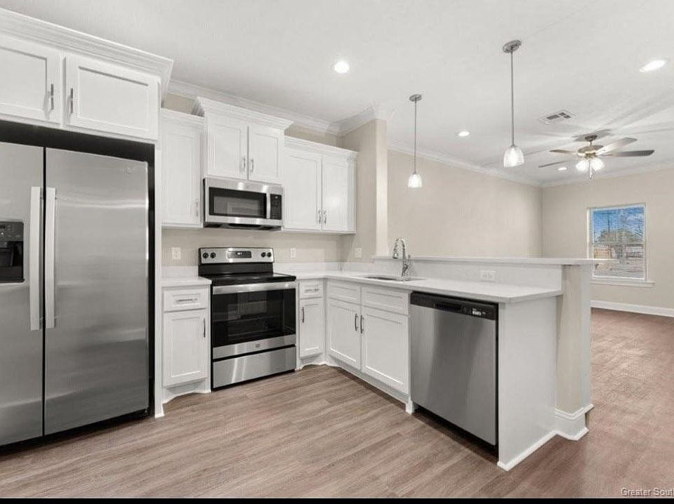 1st image of 2403 Enterprise Blvd #6