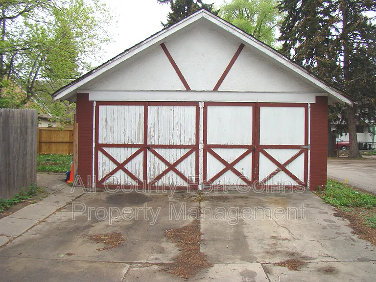 1301 Remington St — Photo 16