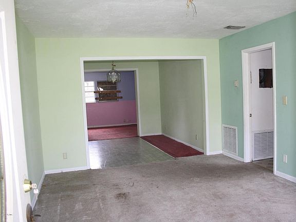 2nd image of 7064 Biddy Ln