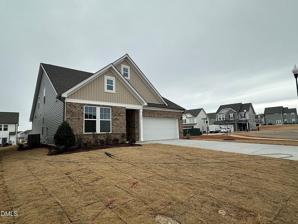 1st image of 649 Hipwood Dr