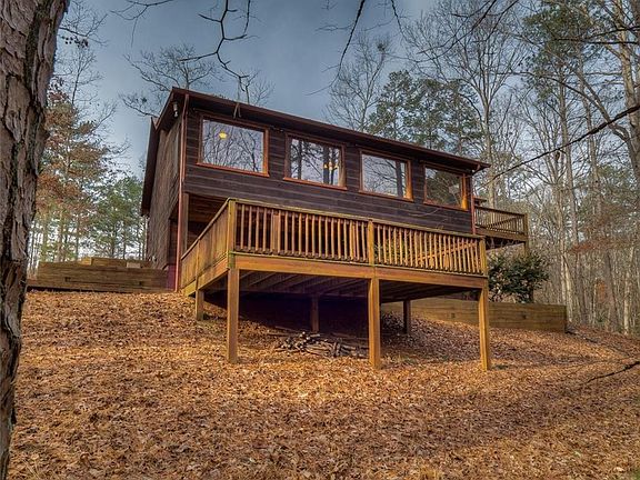 3rd image of 544 Eagle Mountain Dr E