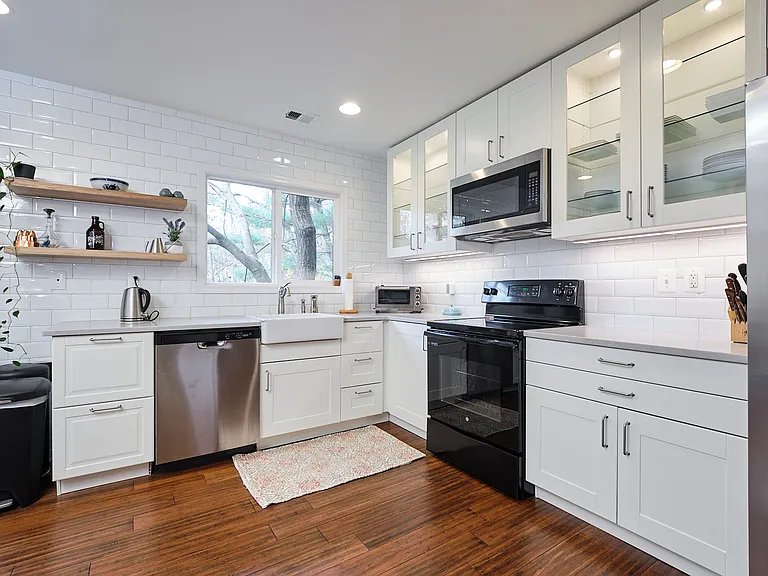2214 Cartwright Pl — Photo 8