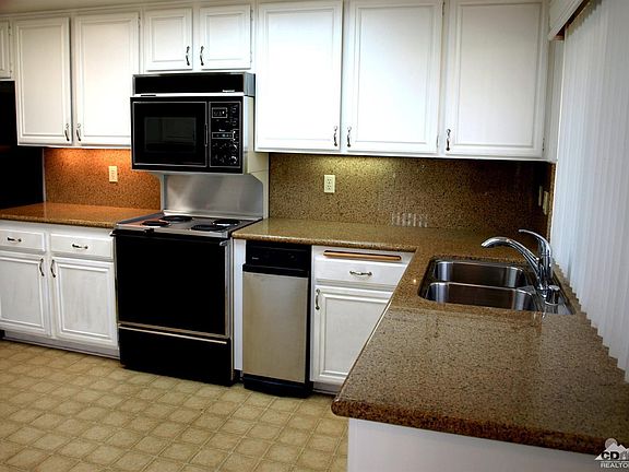 3rd image of 35849 Paseo Circulo