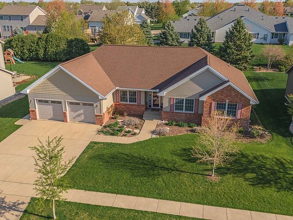 2nd image of 3712 Gina Dr