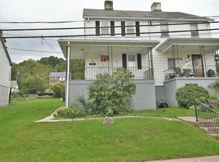 29 Elm St, Ellsworth Boro, PA 15331