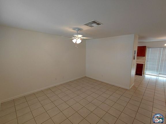 2nd image of 409 E Alexandria St
