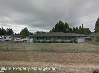 4392 State St, Salem, OR 97317