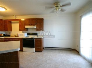 200 18th St SW APT 2, Rochester, MN 55902