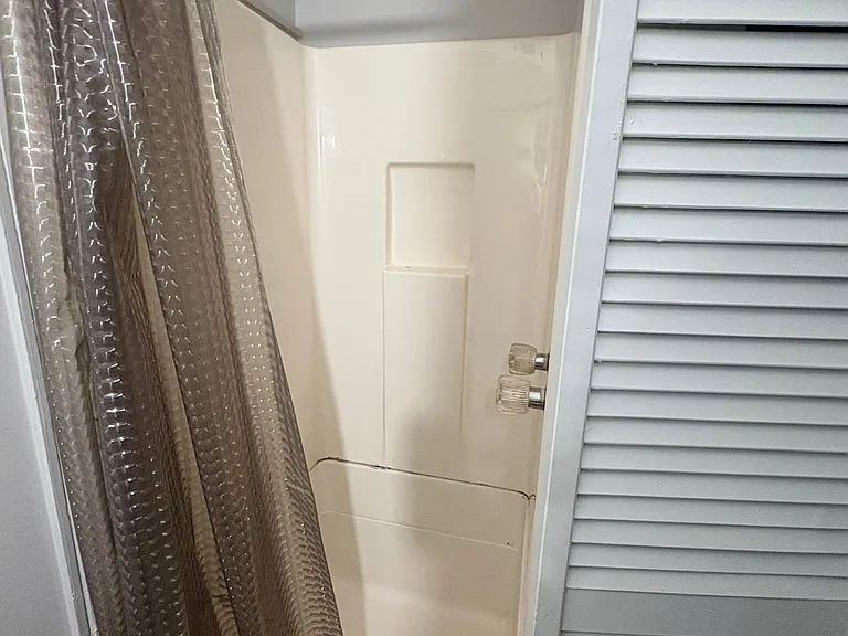 53 Whitney St #1L — Photo 9