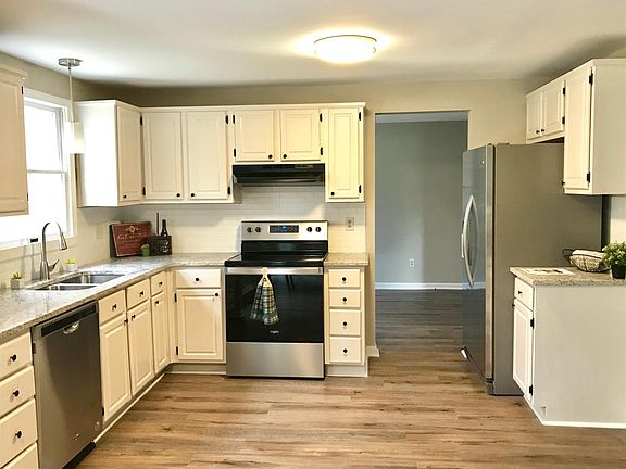 4th image of 7024 Wannamaker Ln