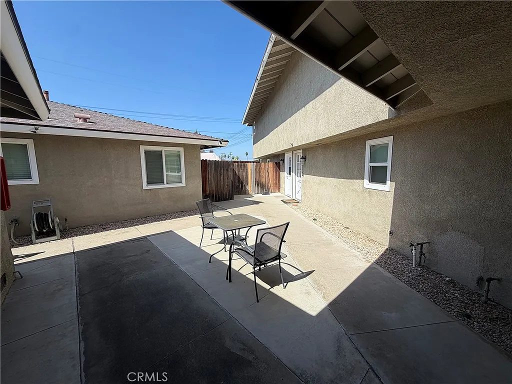 2 bed, 1.5 bath, 1175 sqft, $2,850 — Photo 3