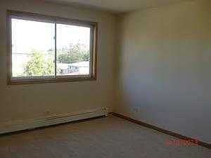 3rd image of 8059 W 84th St APT 3C