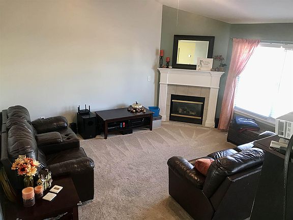 5th image of 3053 N Norway Dr