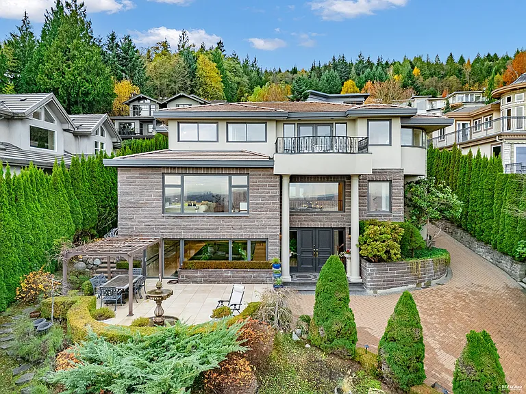1525 Errigal Pl — Photo 45