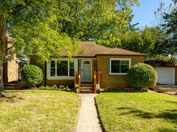 618 Vought St, Ypsilanti, MI 48198