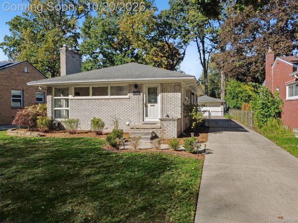 634 Orchard View Dr