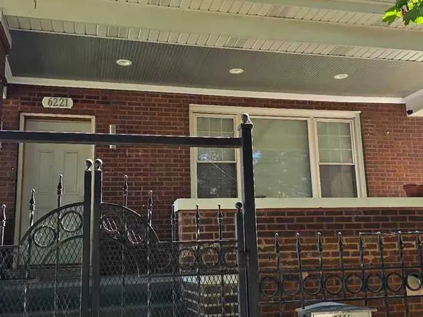 6221 S Wolcott Ave, Chicago, IL 60636
