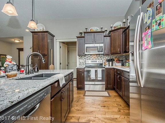 5th image of 3409 NW Trestle Point Dr