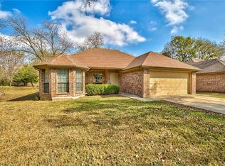 515 Kaufman St, Forney, TX 75126