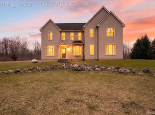 5640 Fisher Rd, Howell, MI 48855