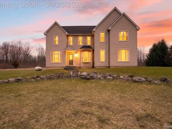5640 Fisher Rd, Howell, MI 48855