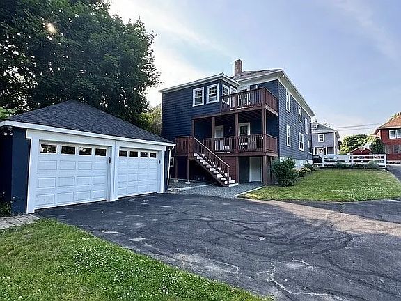 2nd image of 5 Roosevelt Ave #1