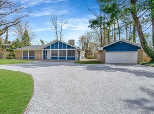 244 Bayville Rd, Locust Valley, NY 11560