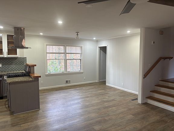 4th image of 3711 Rainbow Cir