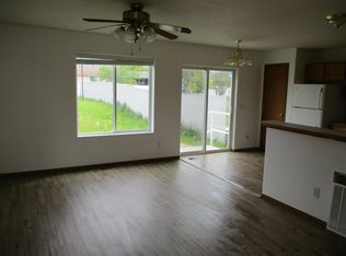 1614 E Coeur D Alene Ave APT B, Post Falls, ID 83854
