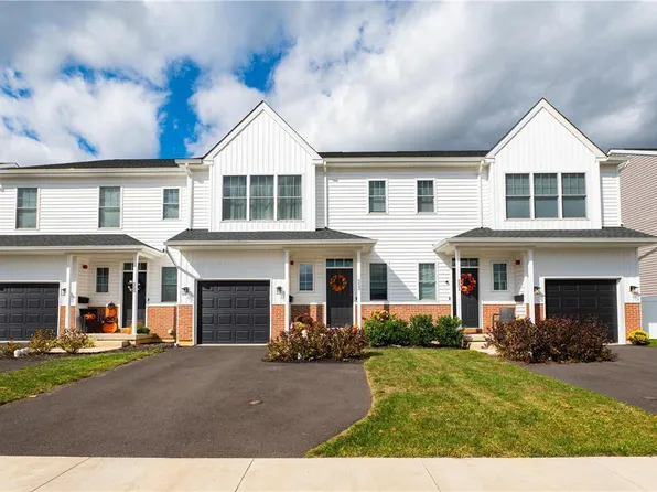 553 Long St, Emmaus, PA 18049